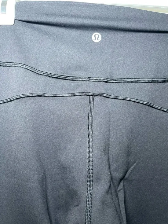Lululemon In Movement Tight 25” Everlux Black Leggings Size 8 Ankle Length - Picture 8 of 16